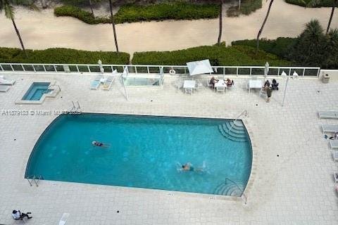 Condo in Bal Harbour, Florida, 2 bedrooms  № 2013471 - photo 22