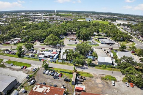 Propiedad comercial en venta en Tampa, Florida, 448.53 m2 № 1831166 - foto 5