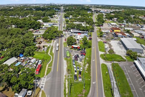 Propiedad comercial en venta en Tampa, Florida, 448.53 m2 № 1831166 - foto 4