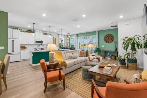 House in Lakewood Ranch, Florida 3 bedrooms, 171.31 sq.m. № 2202129 - photo 9