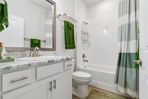 House in Lakewood Ranch, Florida 3 bedrooms, 171.31 sq.m. № 2202129 - photo 25