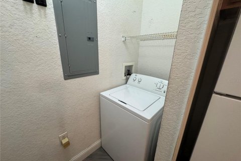 Copropriété à louer à Orlando, Floride: 2 chambres, 105.72 m2 № 2404846 - photo 9