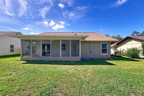 House in Port Richey, Florida 2 bedrooms, 102.84 sq.m. № 1905712 - photo 15
