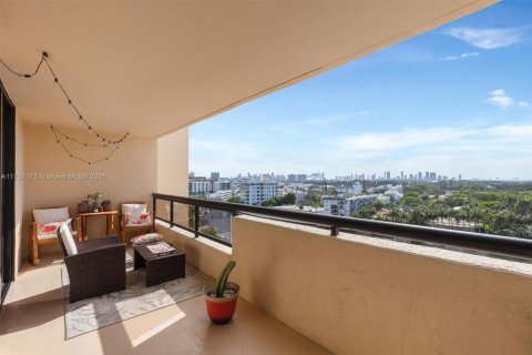 Copropriété à vendre à Miami Beach, Floride: 2 chambres, 82.68 m2 № 2012123 - photo 29