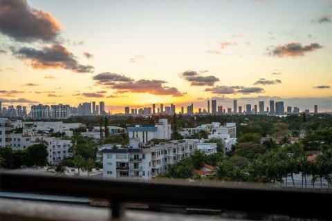 Copropriété à vendre à Miami Beach, Floride: 2 chambres, 82.68 m2 № 2012123 - photo 21