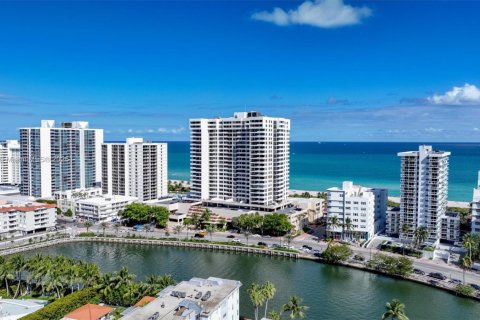 Copropriété à vendre à Miami Beach, Floride: 2 chambres, 82.68 m2 № 2012123 - photo 26