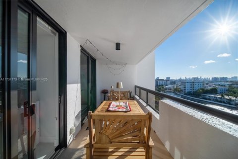 Copropriété à vendre à Miami Beach, Floride: 2 chambres, 82.68 m2 № 2012123 - photo 25