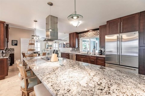 Casa en venta en Cape Coral, Florida, 3 dormitorios, 174.28 m2 № 1916970 - foto 16