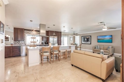 Casa en venta en Cape Coral, Florida, 3 dormitorios, 174.28 m2 № 1916970 - foto 9