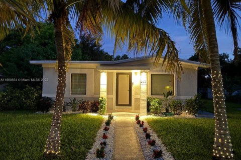 Casa en venta en North Miami, Florida, 2 dormitorios, 69.68 m2 № 1890115 - foto 23