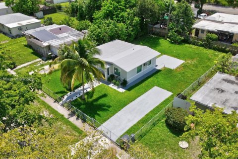 Casa en venta en North Miami, Florida, 2 dormitorios, 69.68 m2 № 1890115 - foto 20