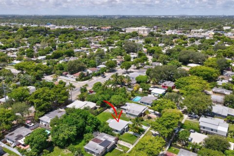 Casa en venta en North Miami, Florida, 2 dormitorios, 69.68 m2 № 1890115 - foto 21