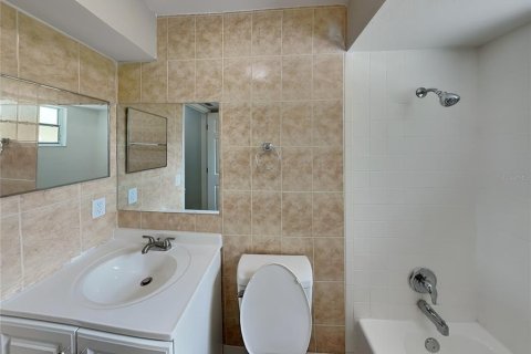 Casa en alquiler en Sarasota, Florida, 3 dormitorios, 110.83 m2 № 1879872 - foto 16