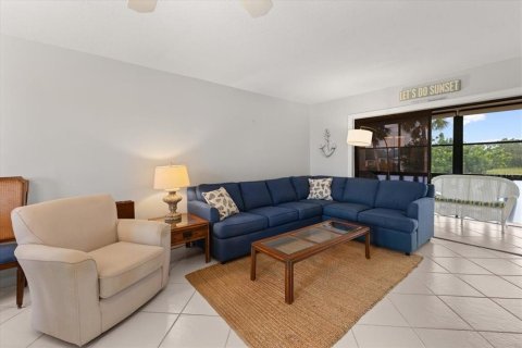 Купить кондоминиум в Ротонда, Флорида 6 комнат, 103.86м2, № 1909531 - фото 16