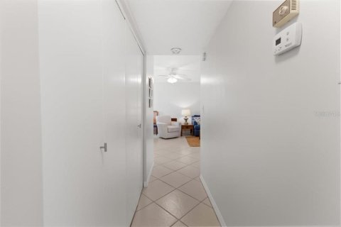 Купить кондоминиум в Ротонда, Флорида 6 комнат, 103.86м2, № 1909531 - фото 23