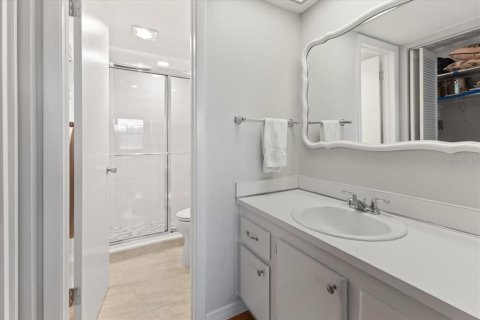 Купить кондоминиум в Ротонда, Флорида 6 комнат, 103.86м2, № 1909531 - фото 29