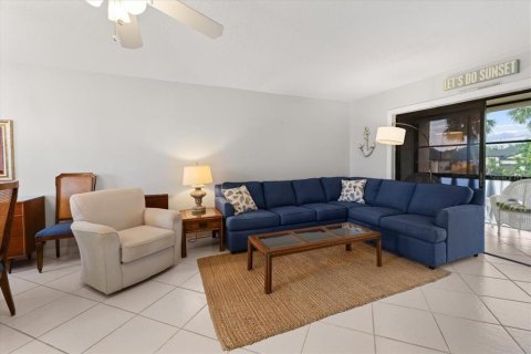 Купить кондоминиум в Ротонда, Флорида 6 комнат, 103.86м2, № 1909531 - фото 13