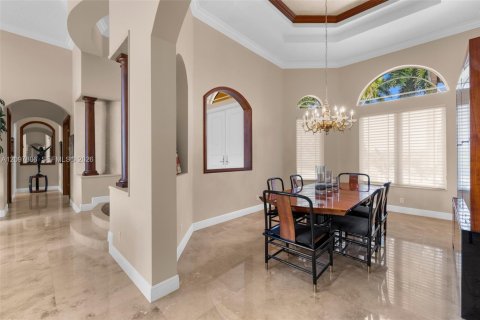 Villa ou maison à vendre à Davie, Floride: 6 chambres, 524.99 m2 № 2394541 - photo 12