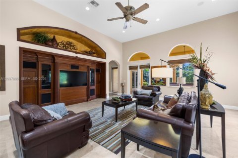 Villa ou maison à vendre à Davie, Floride: 6 chambres, 524.99 m2 № 2394541 - photo 19