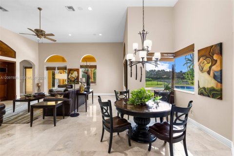 Villa ou maison à vendre à Davie, Floride: 6 chambres, 524.99 m2 № 2394541 - photo 17