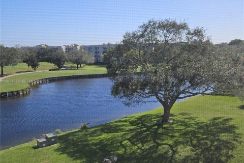 Купить кондоминиум в Дейви, Флорида 1 спальня, 60.76м2, № 2008452 - фото 16