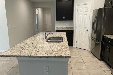 Casa en alquiler en Leesburg, Florida, 3 dormitorios, 149.29 m2 № 1675727 - foto 2