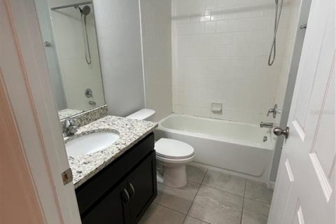 Casa en alquiler en Leesburg, Florida, 3 dormitorios, 149.29 m2 № 1675727 - foto 15