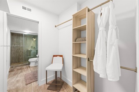 Copropriété à louer à Miami Beach, Floride: 70.61 m2 № 1310841 - photo 17