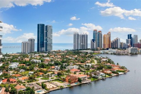 Condominio en venta en Aventura, Florida, 1 dormitorio, 100.61 m2 № 1691911 - foto 16