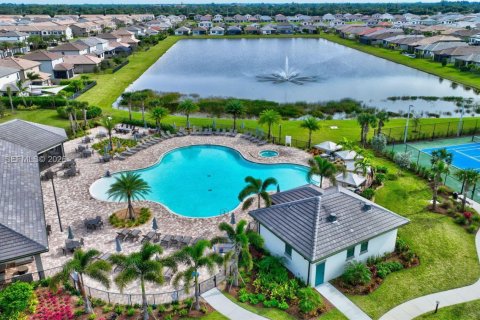 Touwnhouse à vendre à Lake Worth, Floride: 3 chambres, 176.05 m2 № 2081374 - photo 12