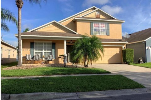 House in Orlando, Florida 4 bedrooms № 1988845 - photo 2