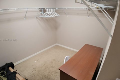 House in Orlando, Florida 4 bedrooms № 1988845 - photo 5