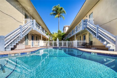Apartamento en alquiler en Hallandale Beach, Florida, 1 dormitorio, 83.61 m2 № 1992851 - foto 12