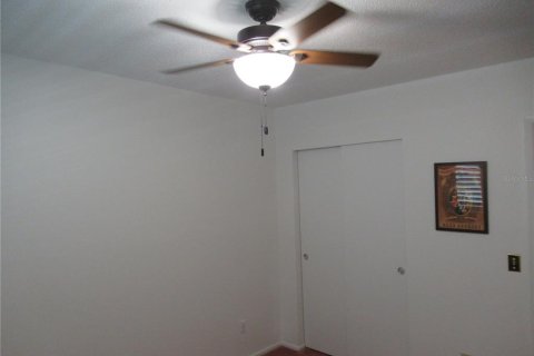 Condo in Clearwater, Florida, 2 bedrooms  № 2218090 - photo 21