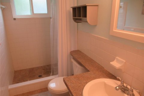 Condo in Clearwater, Florida, 2 bedrooms  № 2218090 - photo 18
