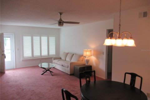 Condo in Clearwater, Florida, 2 bedrooms  № 2218090 - photo 8