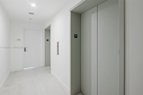 Appartement à louer à Miami, Floride: 2 chambres, 141.49 m2 № 1995951 - photo 6