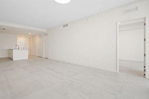 Appartement à louer à Miami, Floride: 2 chambres, 141.49 m2 № 1995951 - photo 7