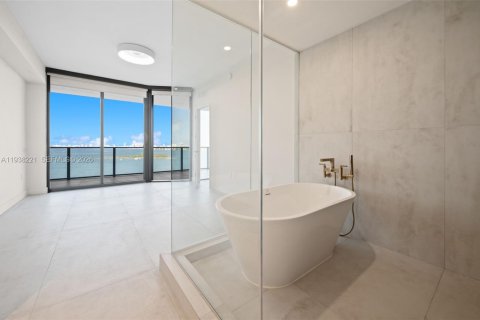 Appartement à louer à Miami, Floride: 2 chambres, 141.49 m2 № 1995951 - photo 19