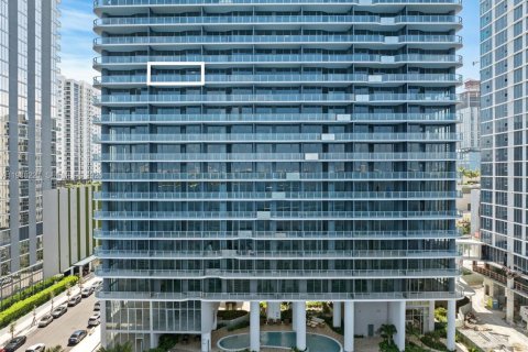 Appartement à louer à Miami, Floride: 2 chambres, 141.49 m2 № 1995951 - photo 2
