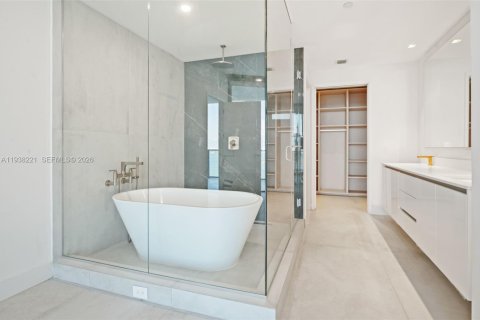 Appartement à louer à Miami, Floride: 2 chambres, 141.49 m2 № 1995951 - photo 15