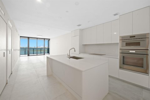 Appartement à louer à Miami, Floride: 2 chambres, 141.49 m2 № 1995951 - photo 9