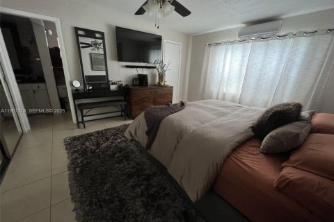 Снять в аренду виллу или дом в Норт-Майами-Бич, Флорида 3 спальни, 129.97м2, № 2047772 - фото 18