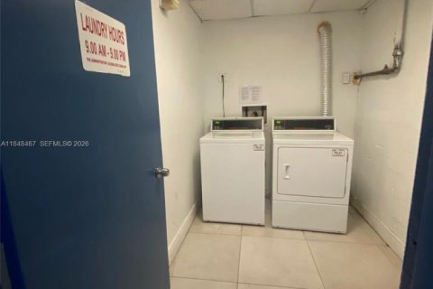 Condominio en venta en Miami, Florida, 35.77 m2 № 1960377 - foto 6