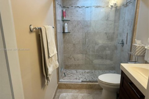Condominio en alquiler en Miami, Florida, 2 dormitorios, 79.43 m2 № 2051254 - foto 15
