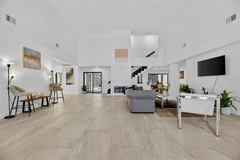 Купить виллу или дом в Лутц, Флорида 9 комнат, 412.11м2, № 2234805 - фото 16
