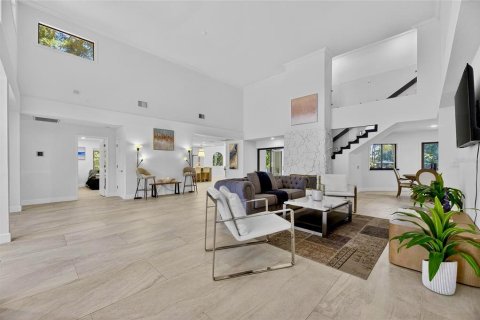 Купить виллу или дом в Лутц, Флорида 9 комнат, 412.11м2, № 2234805 - фото 17