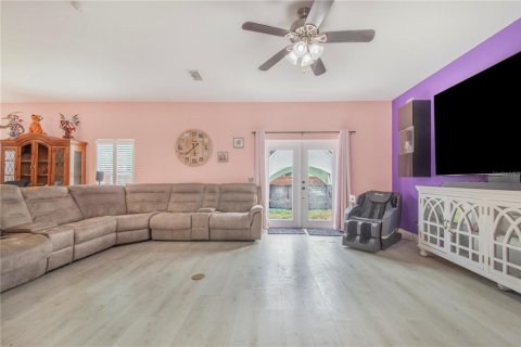 Casa en venta en Winter Haven, Florida, 4 dormitorios, 163.88 m2 № 2234313 - foto 8