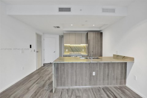 Condo in Miami, Florida, 1 bedroom № 2090273 - photo 10