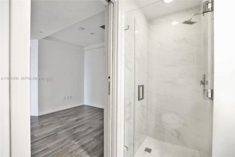 Condo in Miami, Florida, 1 bedroom № 2090273 - photo 23